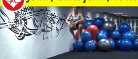 Quick burn cardio exercise at home: tuck jumps