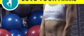 Workout for arms with dumbbells: bicep curls