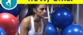 Upper body training: bent over dumbbell row elbows in